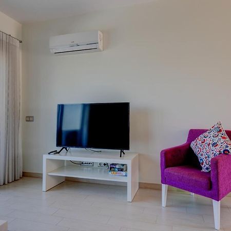 אלבור One Bedroom Apartment In Albur Village 1I מראה חיצוני תמונה