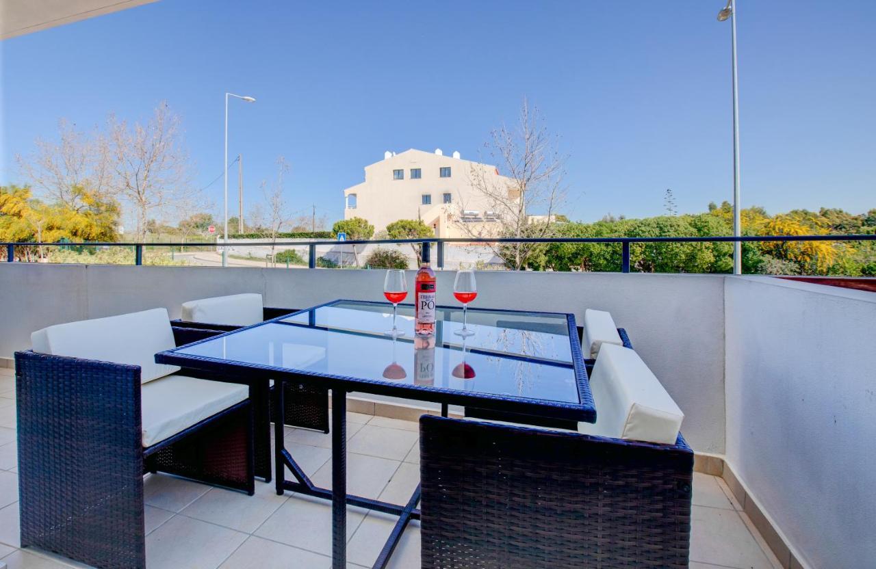 אלבור One Bedroom Apartment In Albur Village 1I מראה חיצוני תמונה